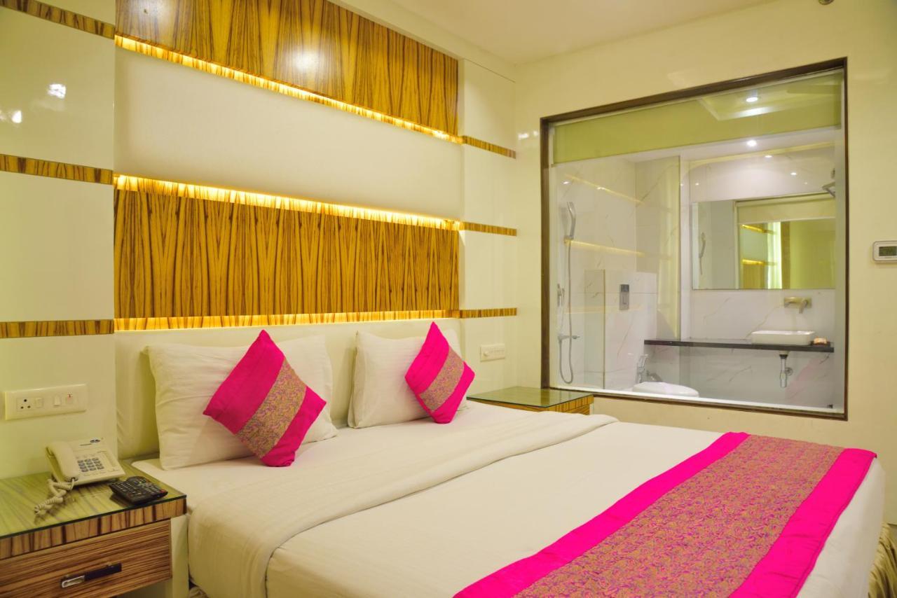 Aman Continental - 2Mins From Railway Station And 5 Mins From Metro Hotel Új-Delhi Kültér fotó