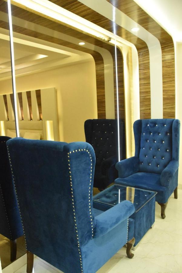Aman Continental - 2Mins From Railway Station And 5 Mins From Metro Hotel Új-Delhi Kültér fotó